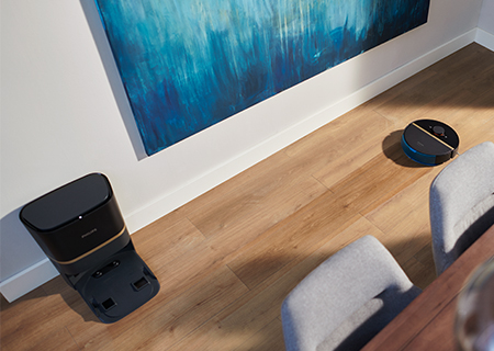 Imeb tolmu ja peseb p&otilde;randad &uuml;hekorraga XU7100