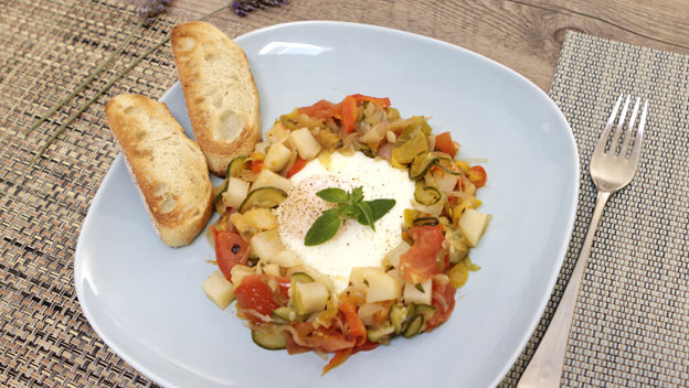 Spanish-style eggs | Philips Chef Recipes
